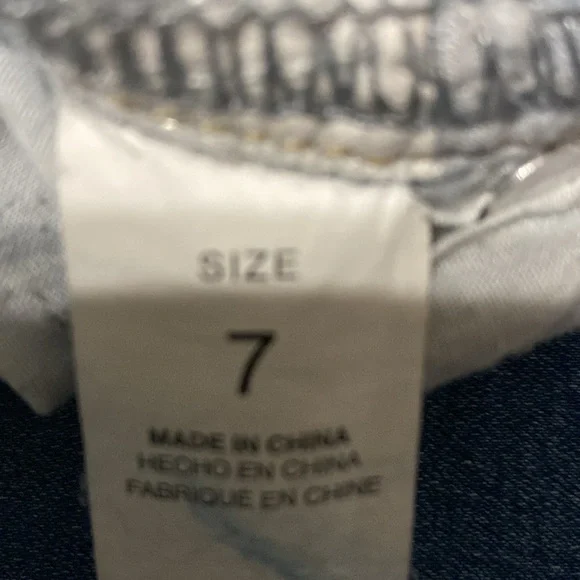 Girl’s YMI Jeans - Picture 3 of 3